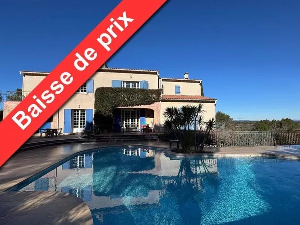 Maison 369 m²
