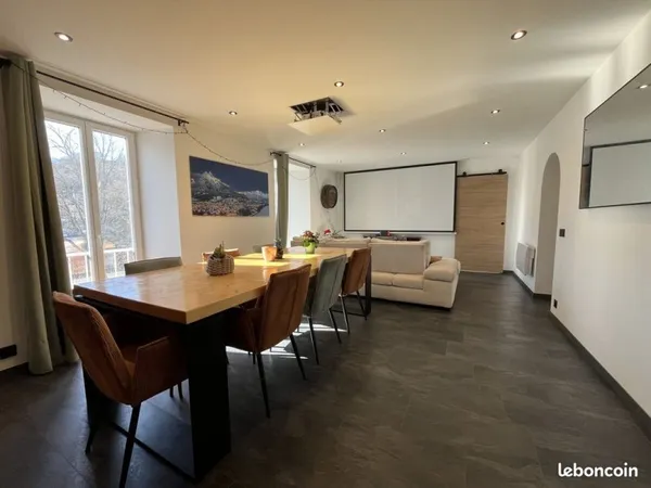 Appartement 4 pièces 82 m²