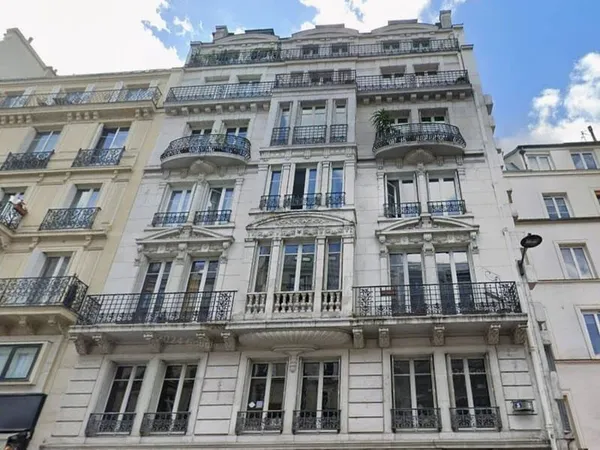 Bureaux 99 m²
