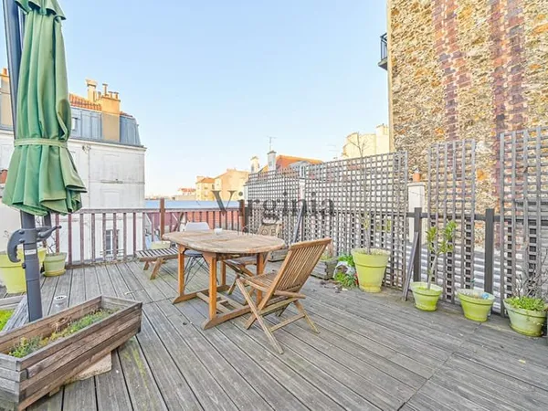 Saint Maurice, Appartement, 4 pièces avec terrasse !