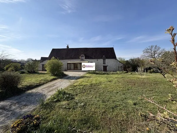 Charmante maison en pierres de 146 m² à fort potentiel