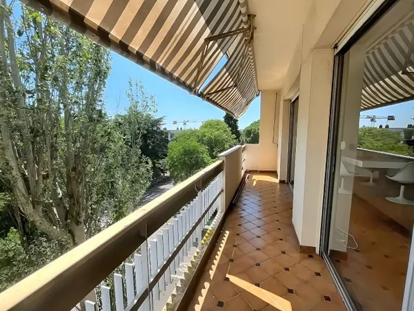 Appartement 103 m² à rénover avec fort potentiel . Quartier Guilhermery, Toulouse