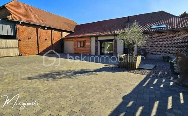 Maison 10 pièces 260 m²