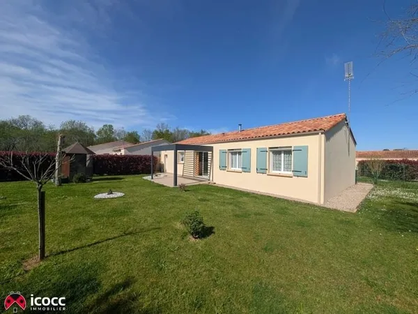 Maison de 2005 sur 617 m², très bien entretenue