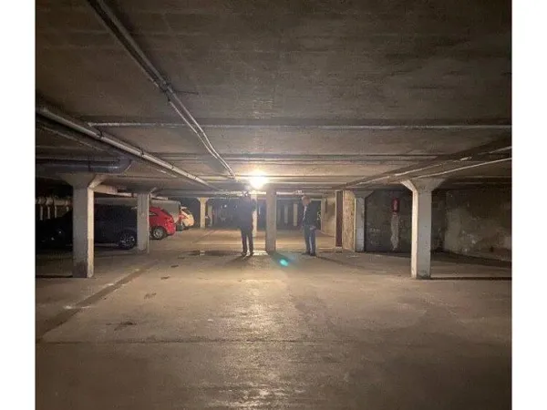 Parking 25 m²