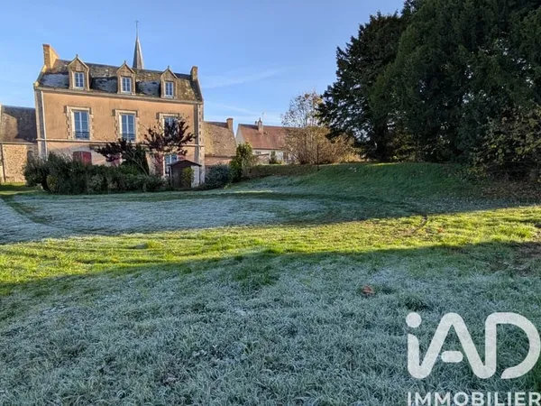 Terrain 617 m²