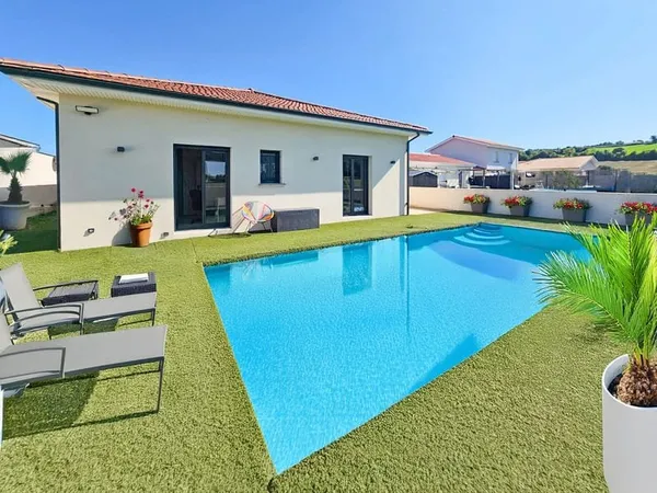 MAISON CONTEMPORAINE PLAIN PIED