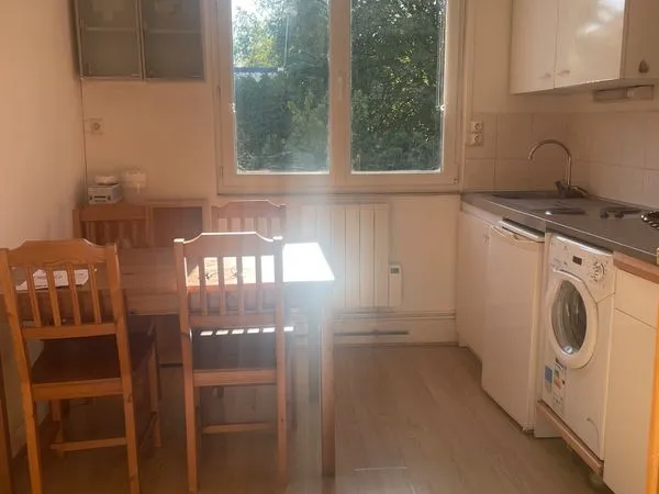 Loue Studio/T1 étudiant 24 m2