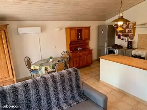 Petite maison à la campagne