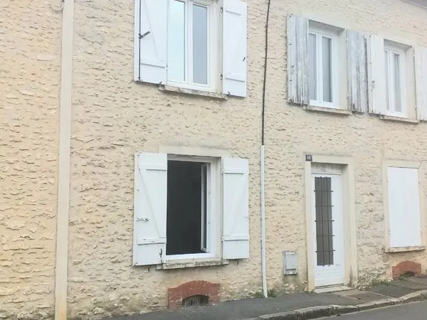 Appartement 2pieces a PUSSAY 29m2 environ