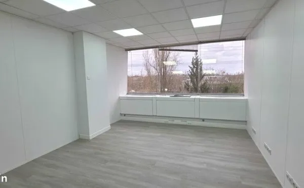 BUREAUX 13 m² CERGY