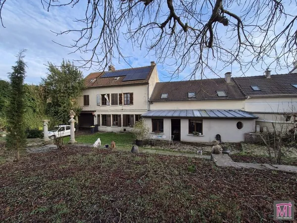 Maison bourgeoise 6 chambres avec dépendances