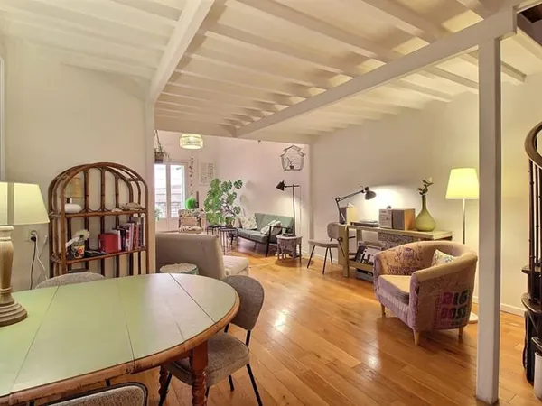 Place Carnot - Appartement 3 pièces 82.5 m2 (105 m2 au sol)