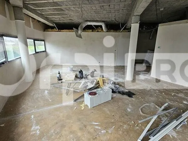 Bureaux 153 m²