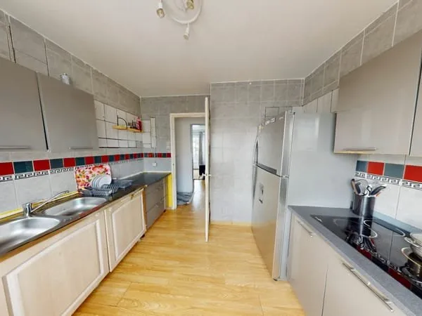 EXCLUSIVITÉ Idéal investisseur APPARTEMENT 4 PIÈCES AU CALME