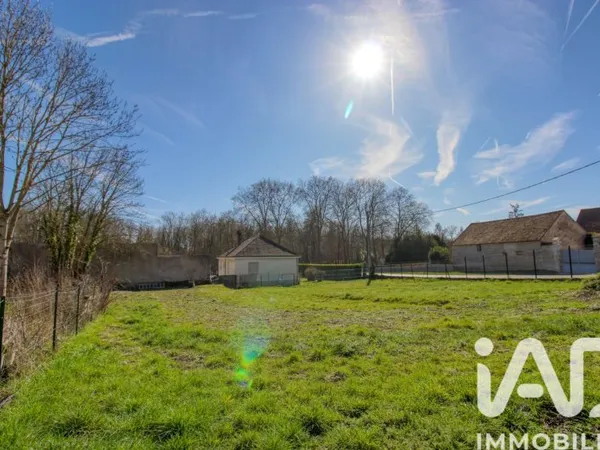Terrain 742 m²