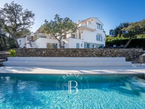GRIMAUD - VILLA VUE MER