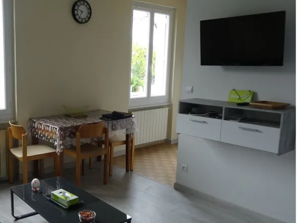 T3 meuble avec garage fermé