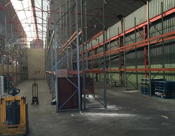 Local d'activité 610 m²