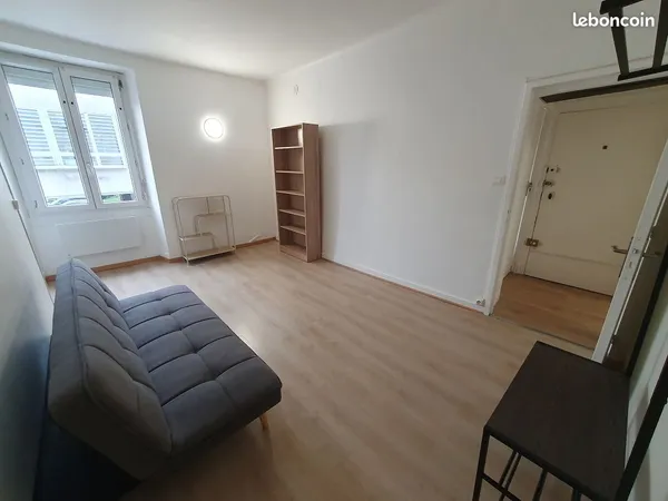Location meublée, F2 45 m² proche de CHU Nantes, rénové et meublé à neuf