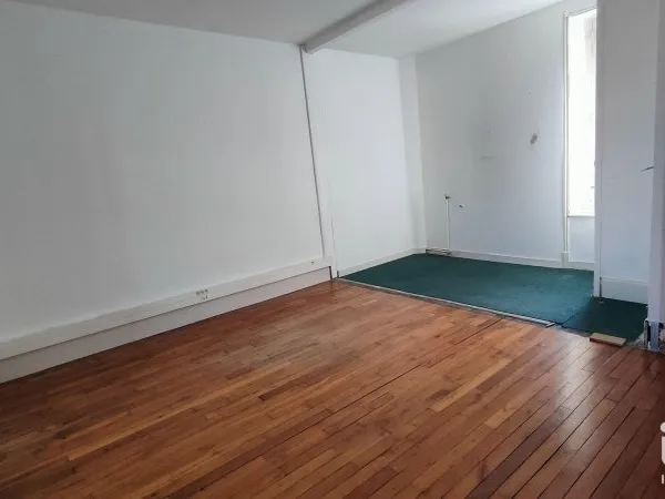 Local commercial 127 m²