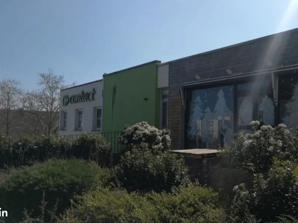 Local commercial / bureaux