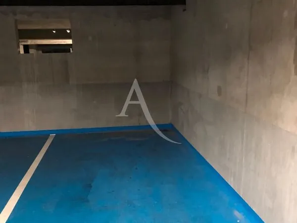 Parking/box CRETEIL