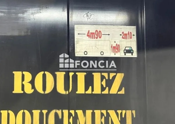 Paris 20e : 8 places de parking sécurisées louer, idéales pour investisseurs ou particuliers
