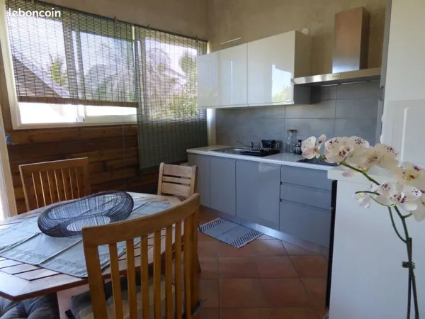 Loue bel appartement spacieux