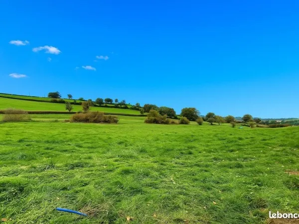 Terrain 2803 m² Saint-Romain-sous-Gourdon