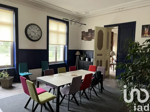 Maison 11 pièces 852 m²