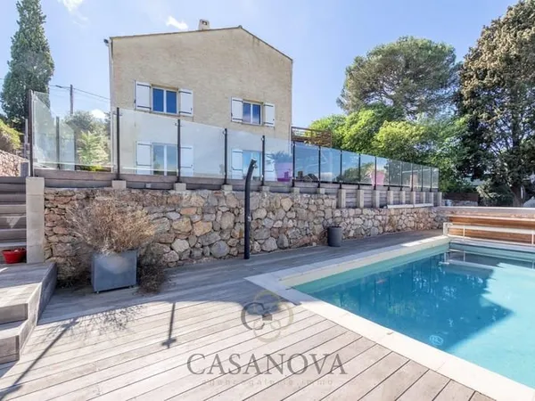 Maison Vente Sète 5p 144m² 945000€
