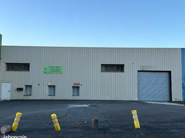 Dispo 1/04 S Entrepôt rare 600 m² - Zone Rabion, Angoulême
