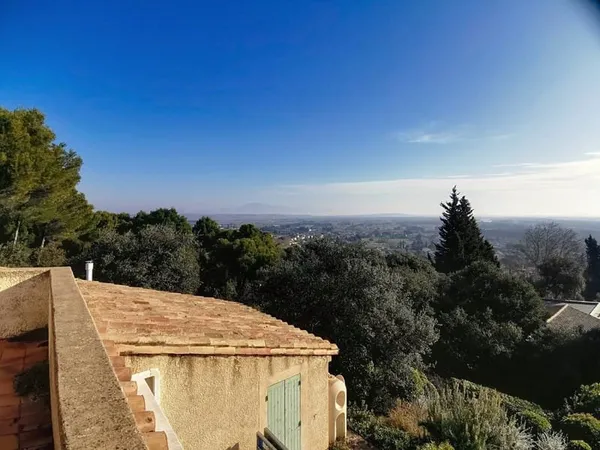 Maison 5 pièces 180 m²