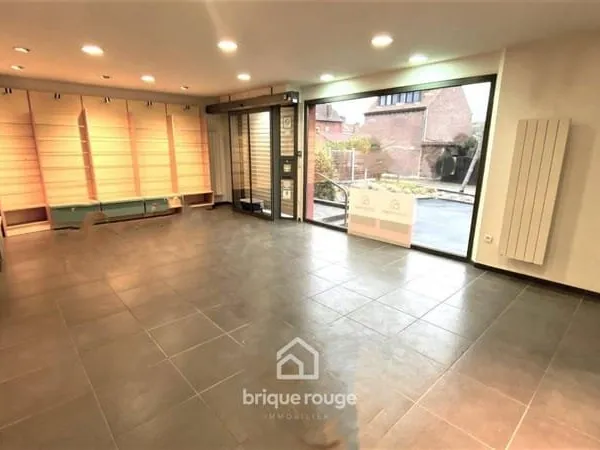 Local d'activité 109 m²