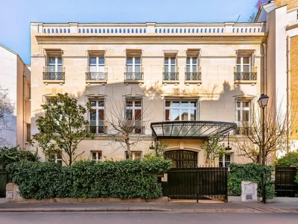 Maison de luxe 11 pièces 1138 m²