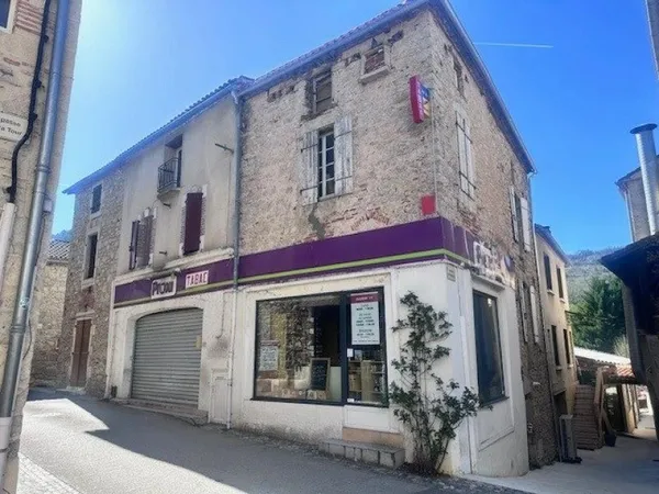 LOCAL COMMERCIAL CENTRE DE DOUELLE