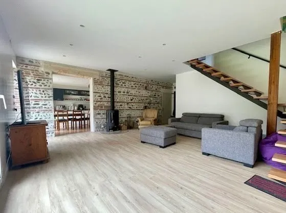 Appartement 7 pièces 159 m²