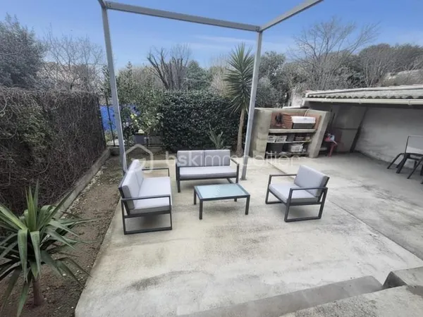 MAISON AVEC GARAGE ET JARDIN