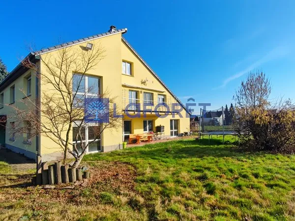 Maison 9 pièces 320 m²