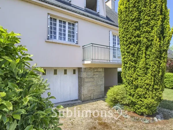 MAISON TRADITIONNELLE 8 PIECES VANNES GARE HOPITAL