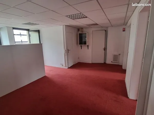 Bureaux 100 m²