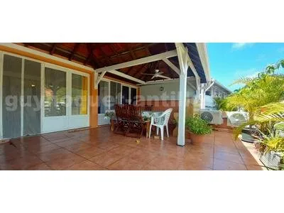 Coup de coeur assuré pour ce bel appartement T3 meublé et bien agencé