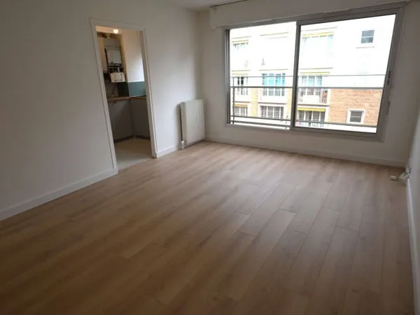 Studio 1 pièce 29 m²