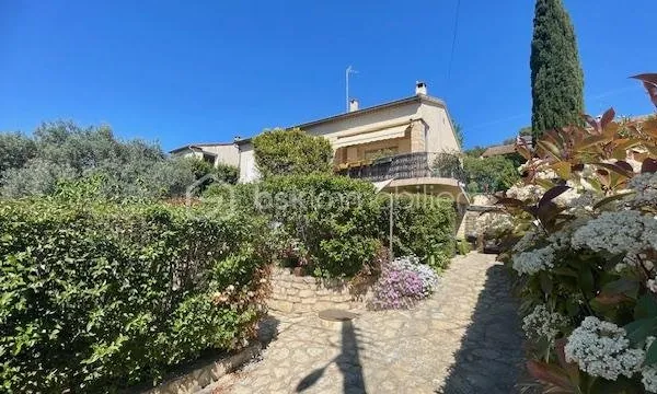 Maison 7 pièces 145 m²