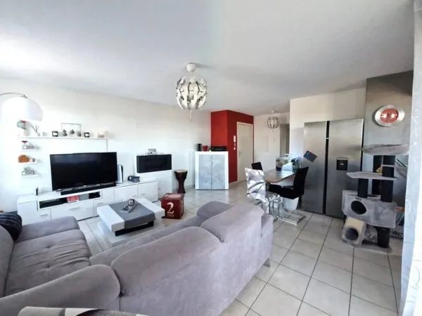 Istres Type 3 Dernier Etage Ascensseur