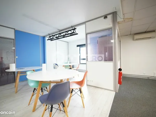 Bureau 189 m²