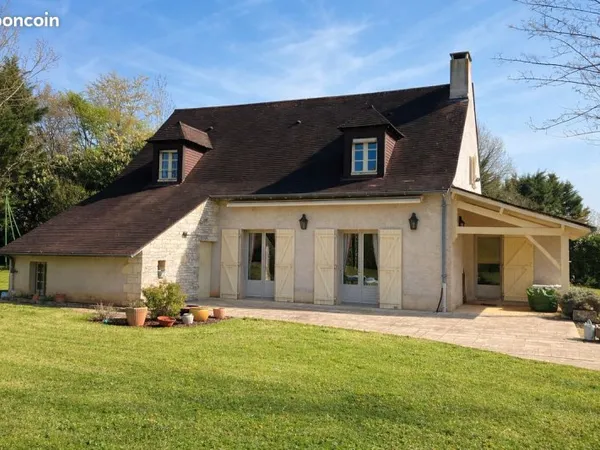 Maison 8 pièces 149 m²