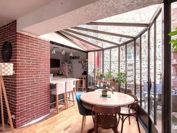 Maison de caractère 142m² rénovée - pierre, patio, terrasse - sans agence