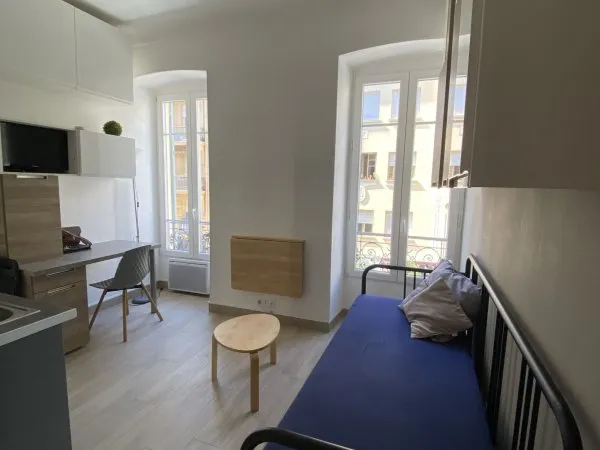 APPARTEMENT DIVISE EN 3 STUDIO